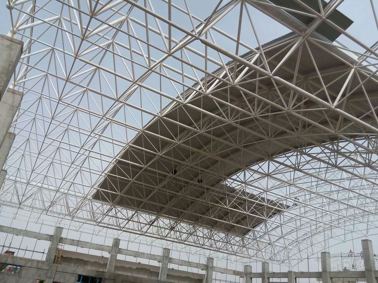 安宁青岛一汽网架